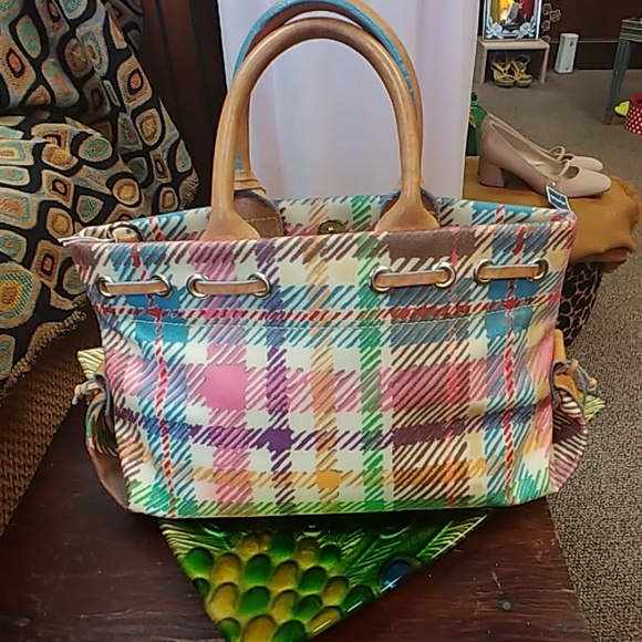 DOONEY & BOURKE, INC. - Picture 2 of 8